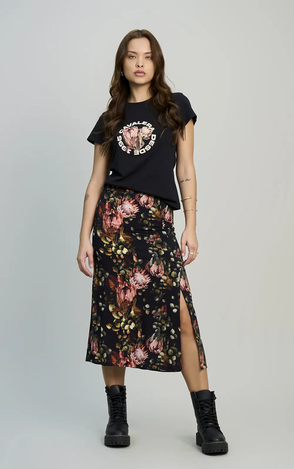 CAMISETA CAVALERA SLIM FLOWERS