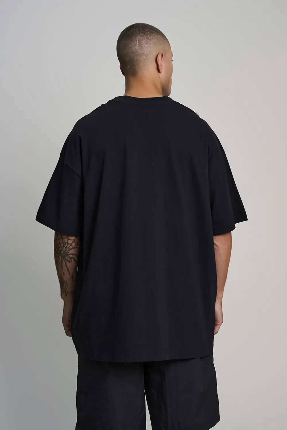 T-SHIRT CAVALERA OVERSIZED PÂNICO 01.24.2908 - T-SHIRT CAVALERA