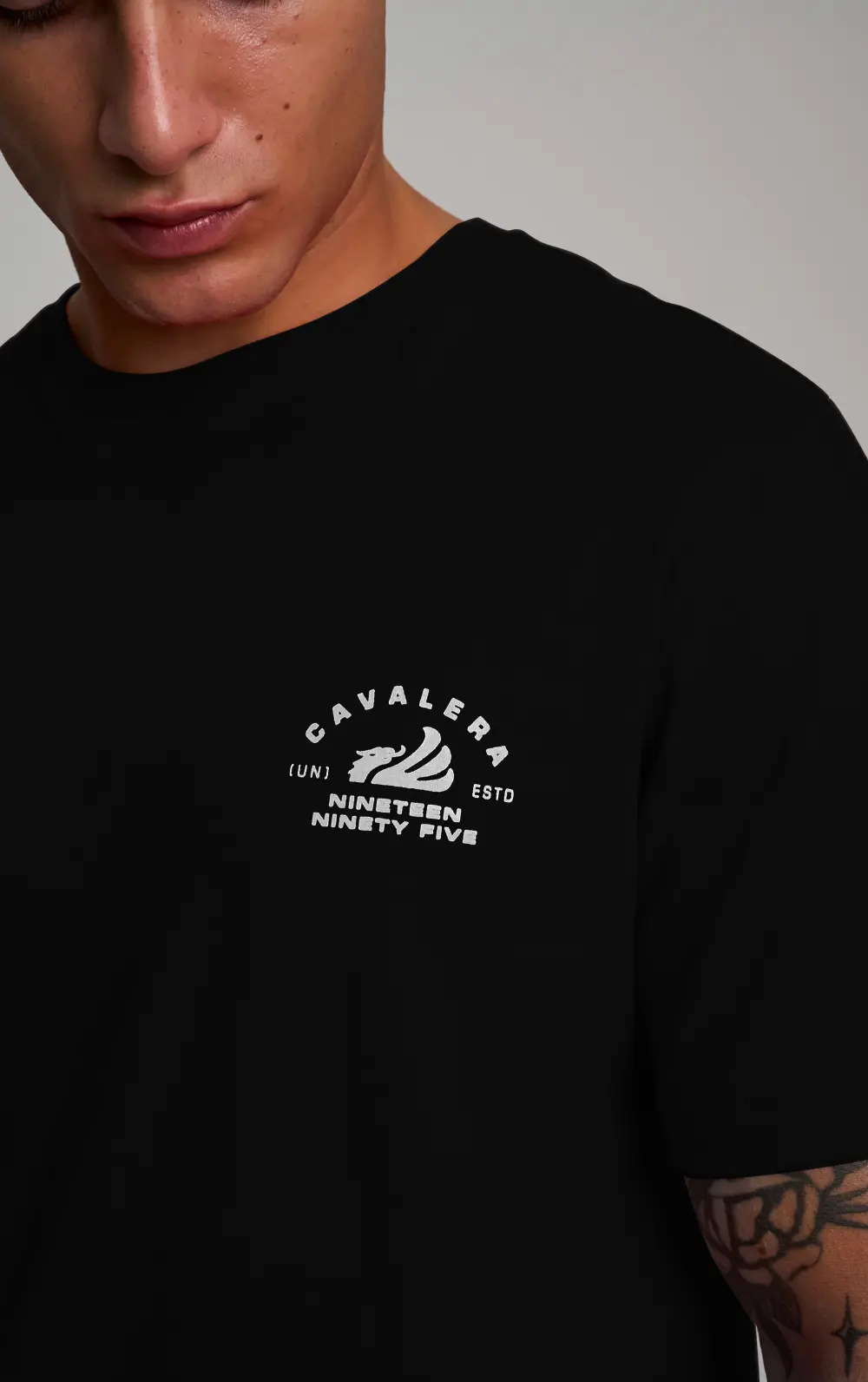 T-SHIRT CAVALERA INDIE UNSTABLISHED