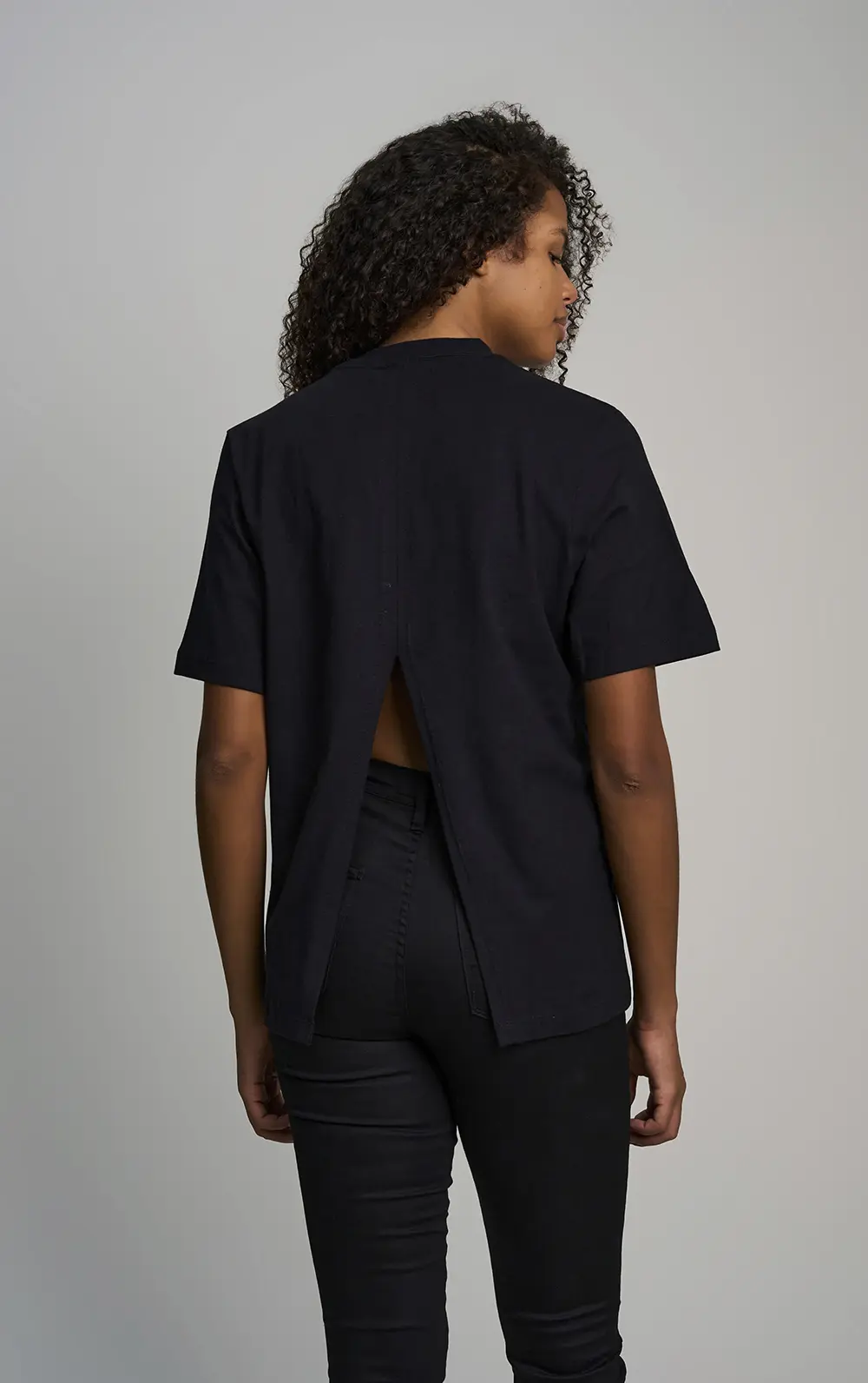 CAMISETA CAVALERA SPECIAL CUT OUT
