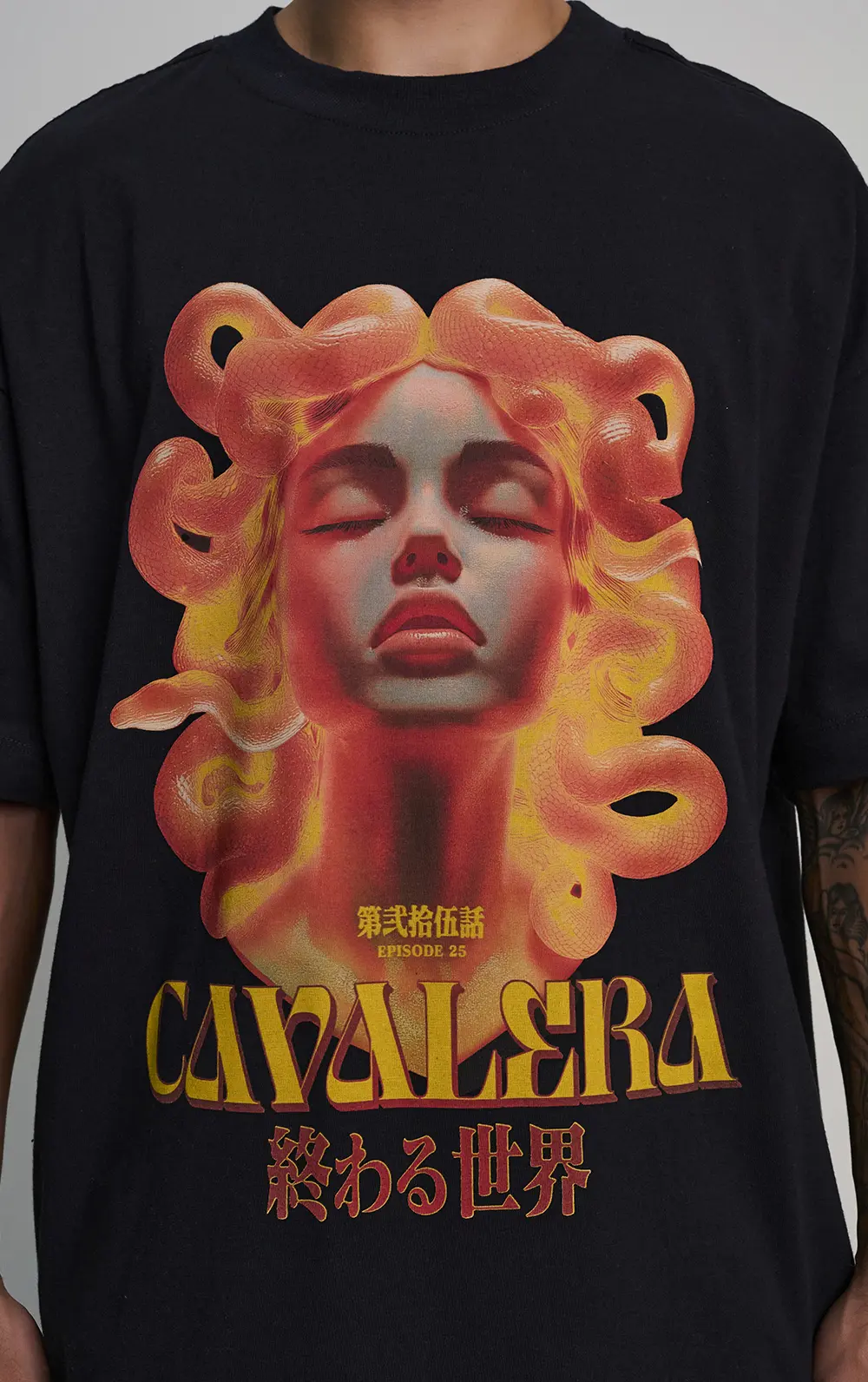 T-SHIRT CAVALERA OVERSIZED MEDUSA