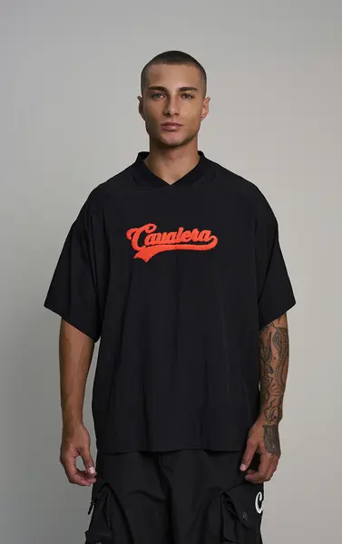 T-SHIRT DECOTE V RECORTES