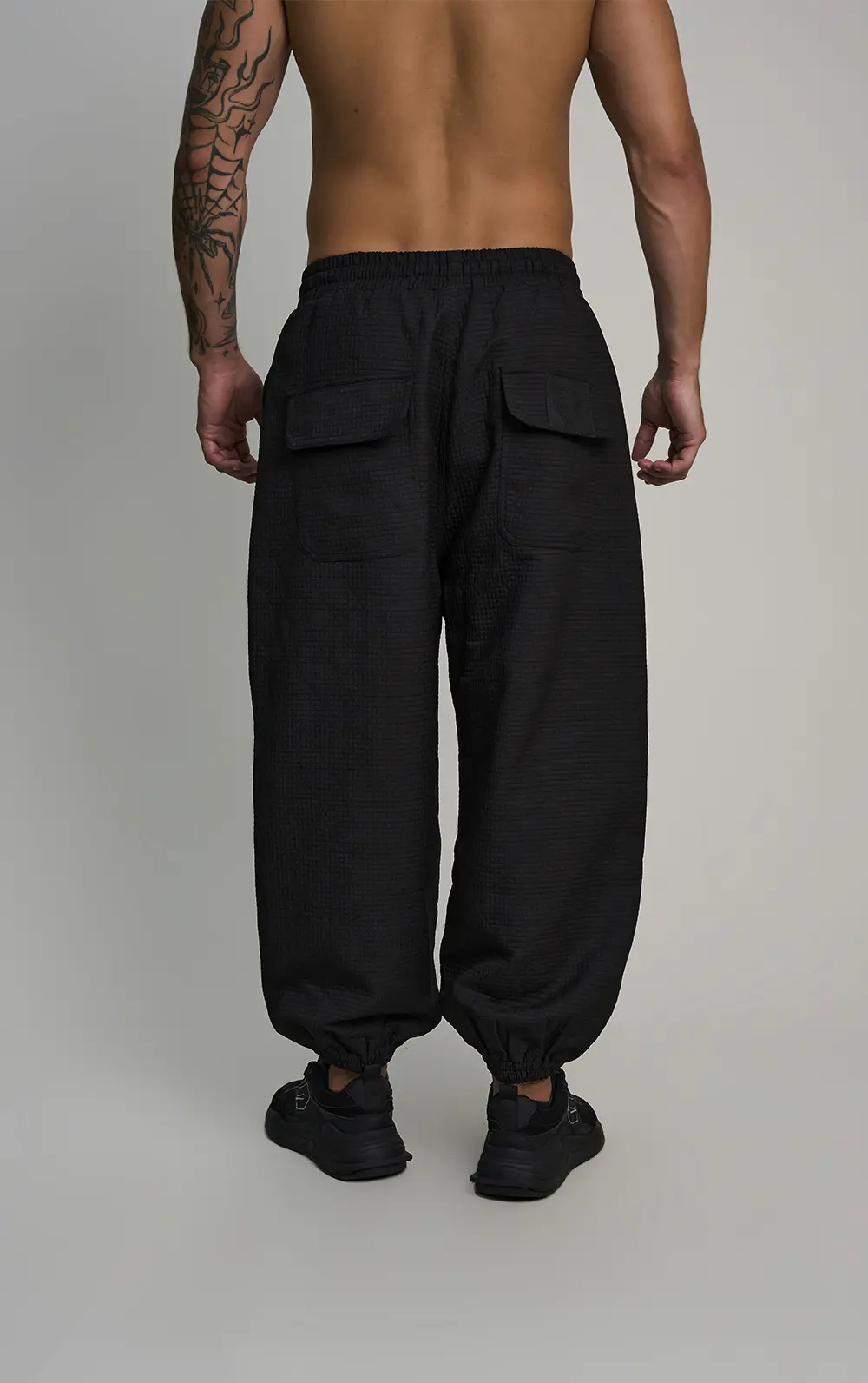 CALÇA JOGGER EM MATELASSÊ