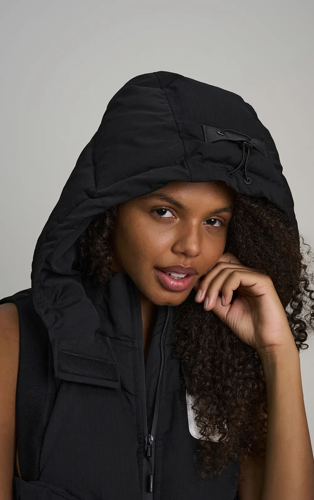 COLETE PUFFER C/ CAPUZ