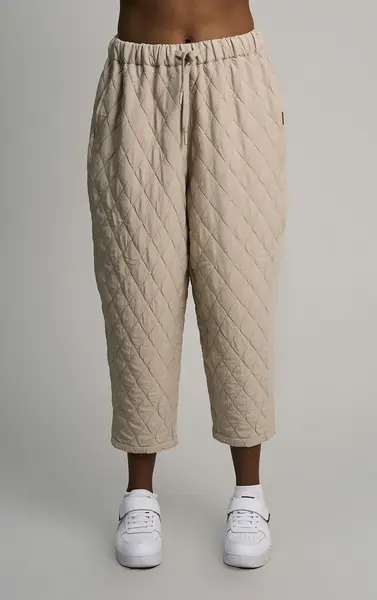 CALÇA EM MATELASSÊ CARROT