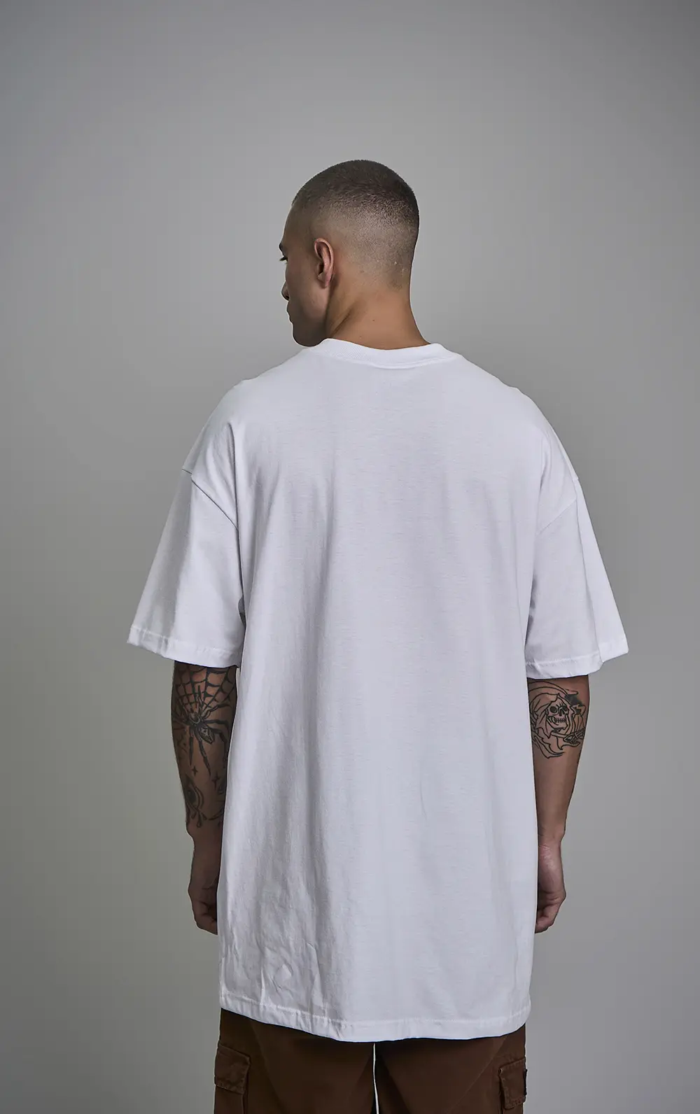 T-SHIRT CAVALERA OVERSIZED CALVIN