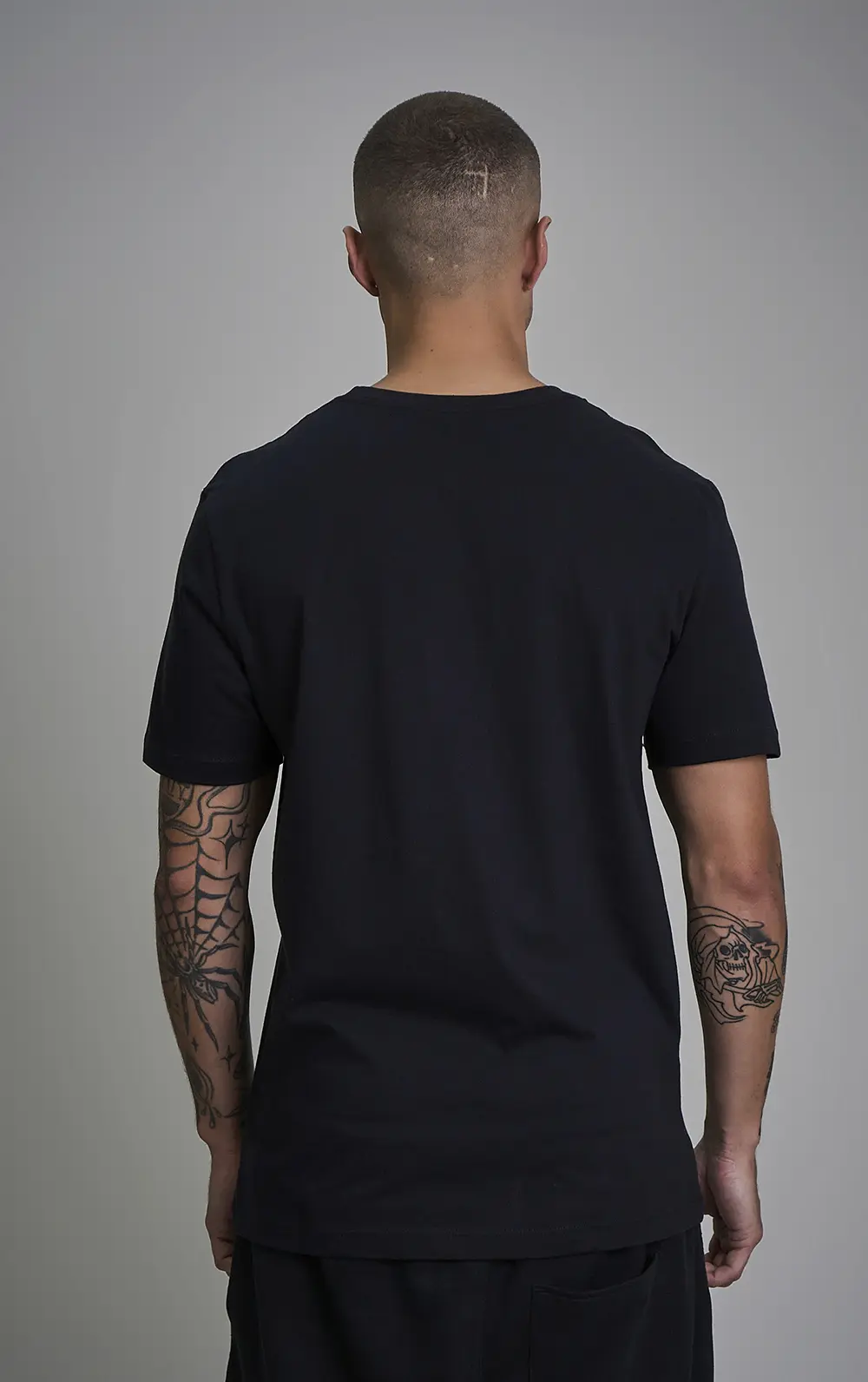 T-SHIRT CAVALERA INDIE RELEVO