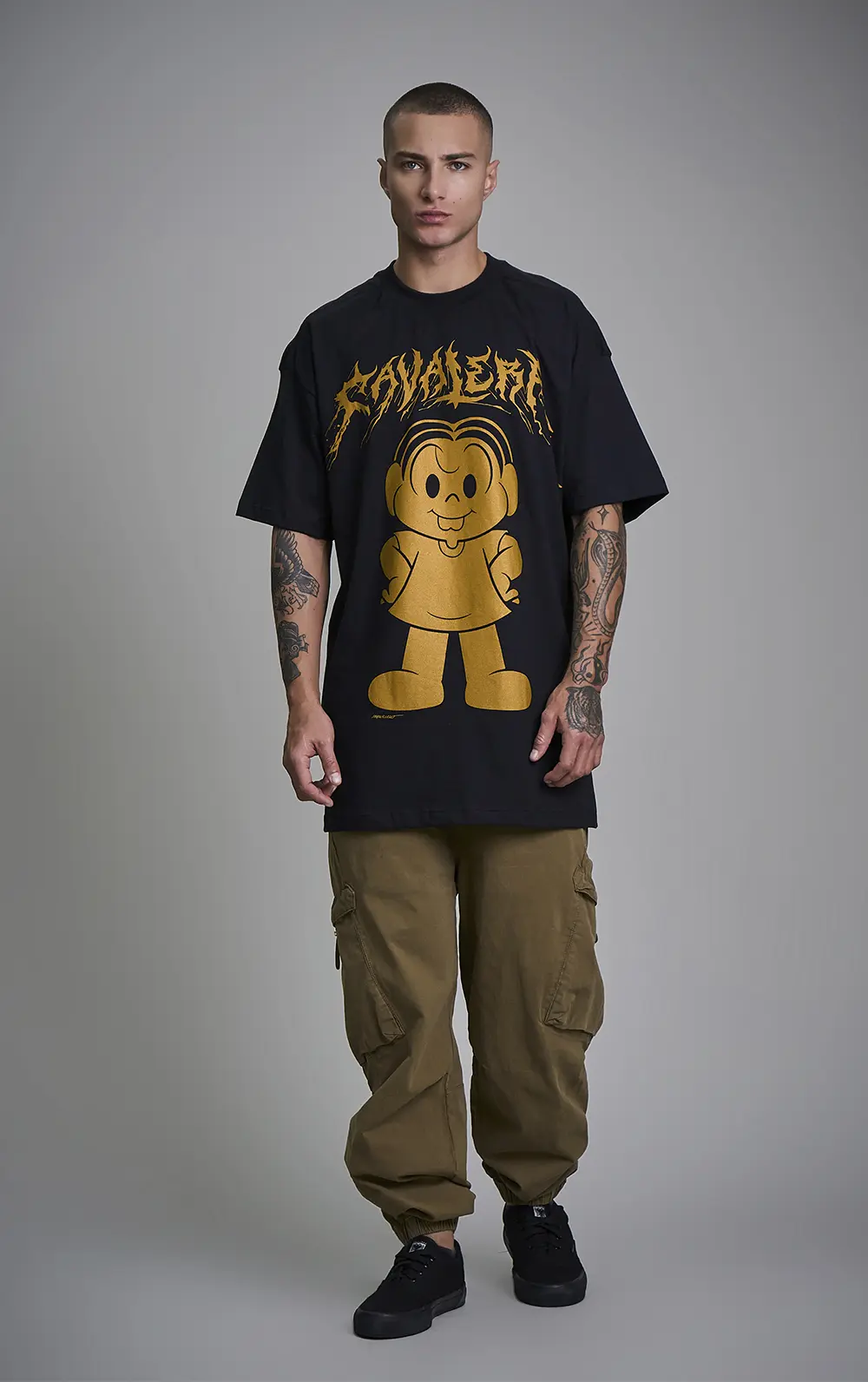 T-SHIRT CAVALERA OVERSIZED GOLDEN MÔNICA