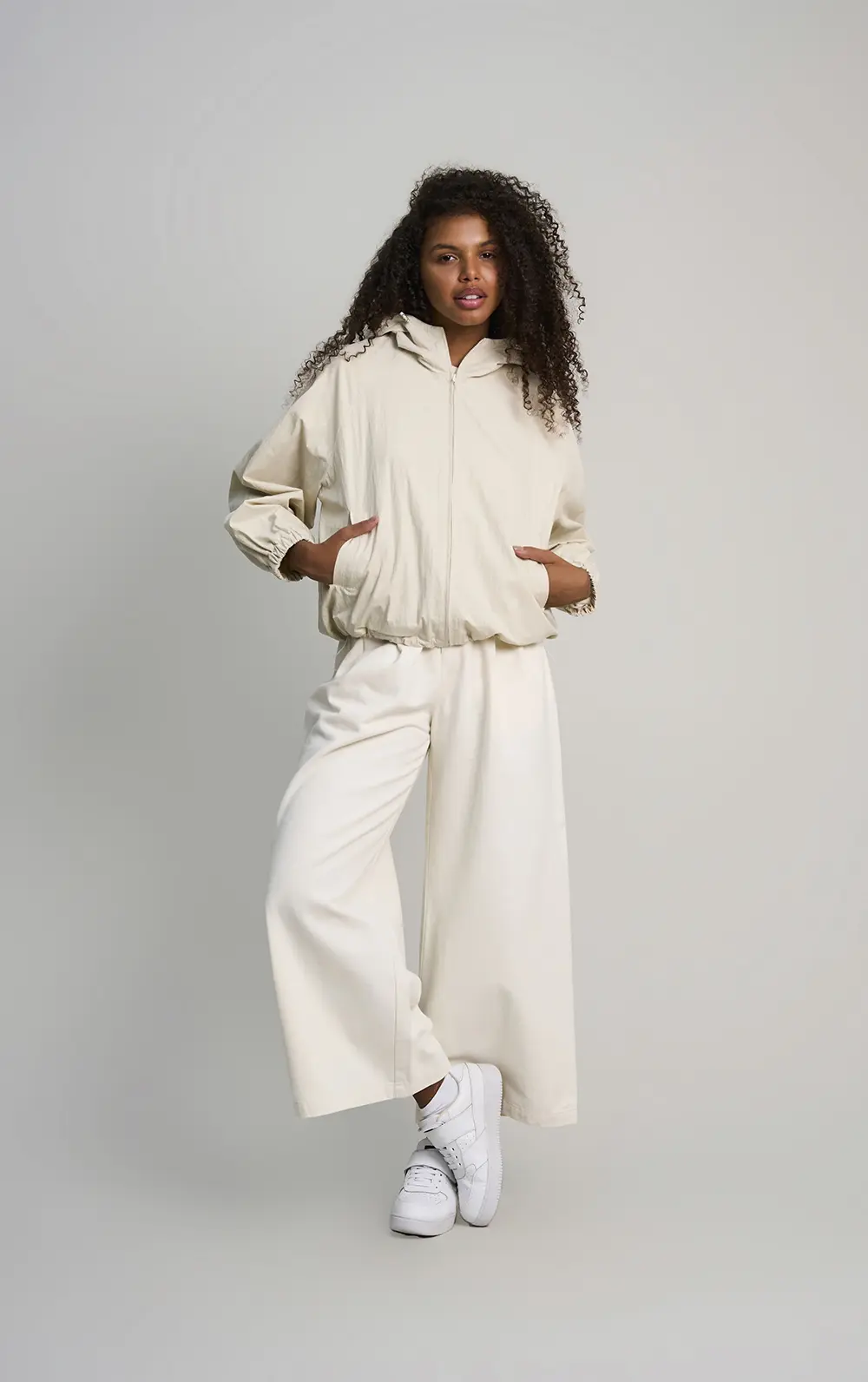 JAQUETA DE NYLON BREEZE