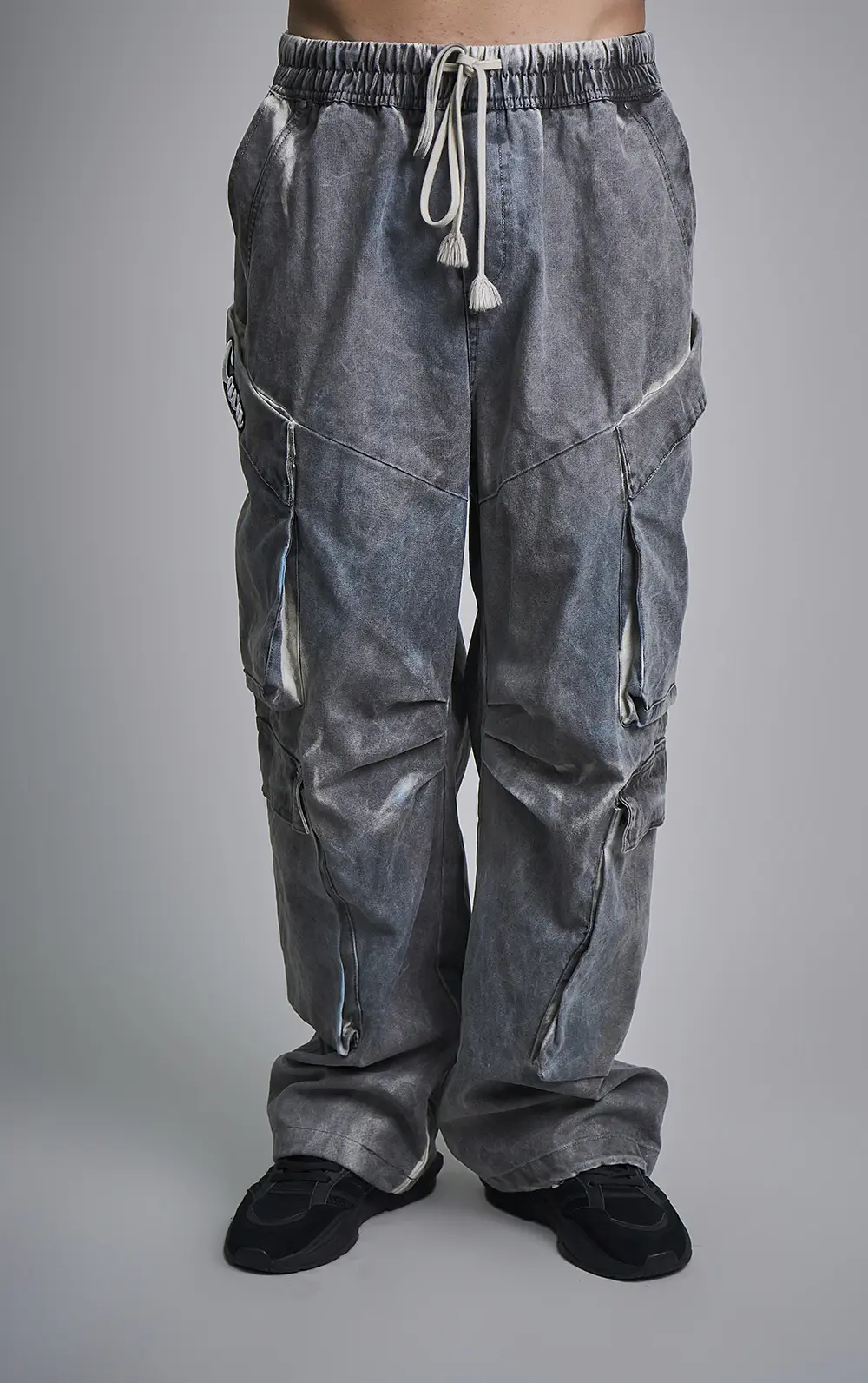CALÇA JEANS ESTONADA MULTIPLOS BOLSOS