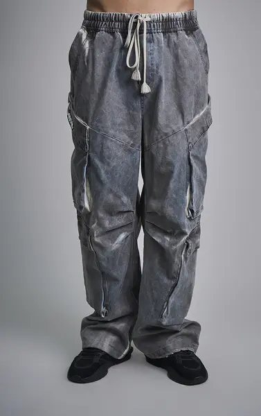CALÇA JEANS ESTONADA MULTIPLOS BOLSOS