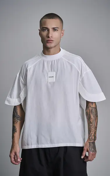 T-SHIRT MANGA FLUTUANTE VAZADA