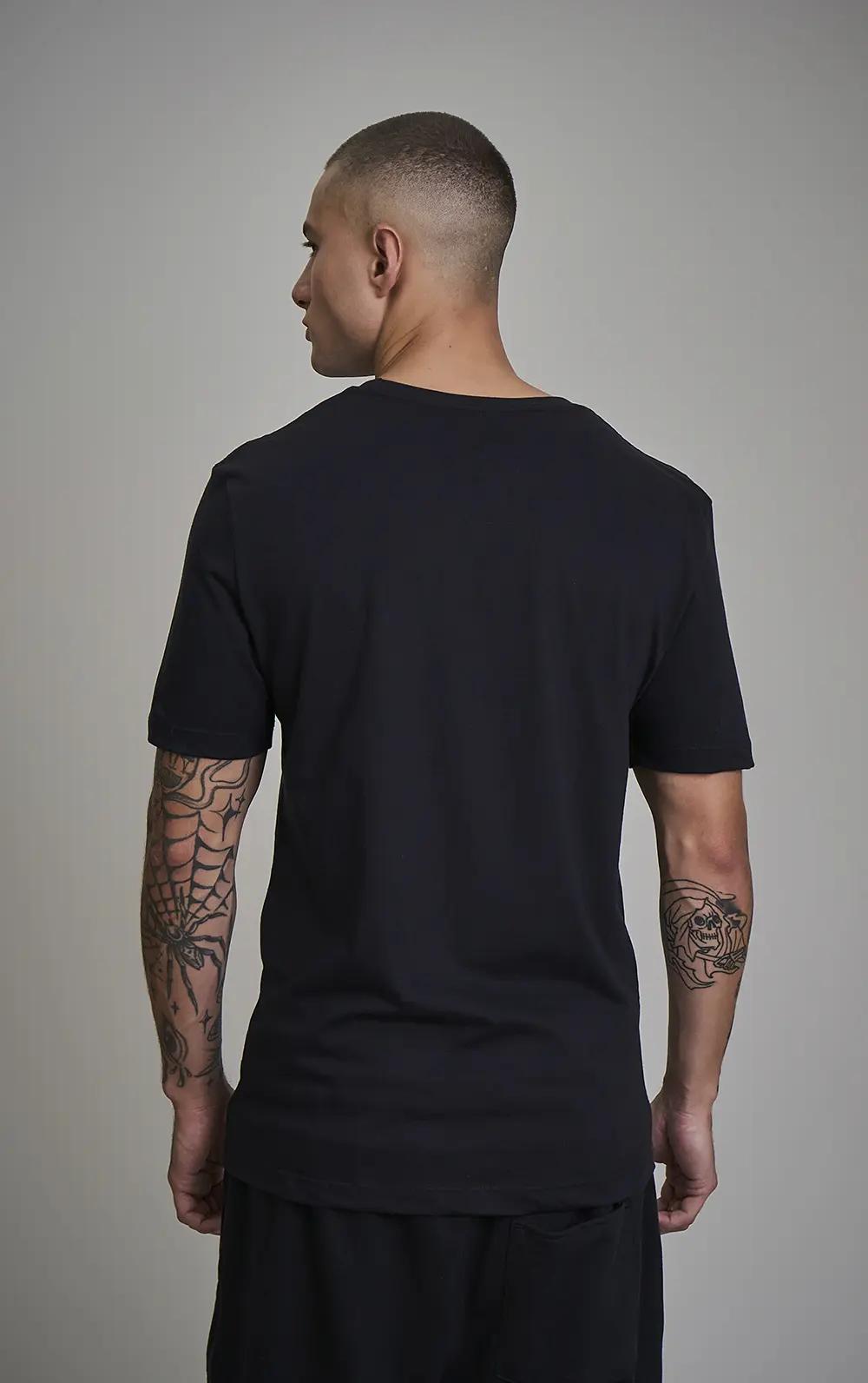T-SHIRT CAVALERA INDIE CAVEIRAS