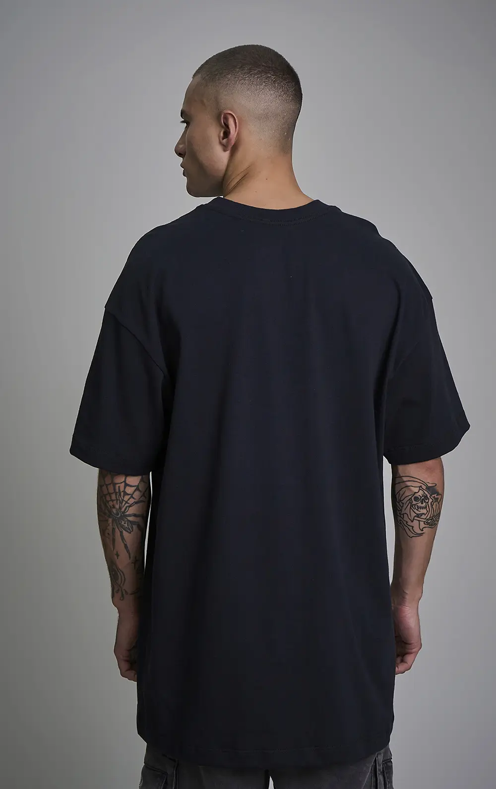 T-SHIRT CAVALERA OVERSIZED ÁGUIA BORDADA