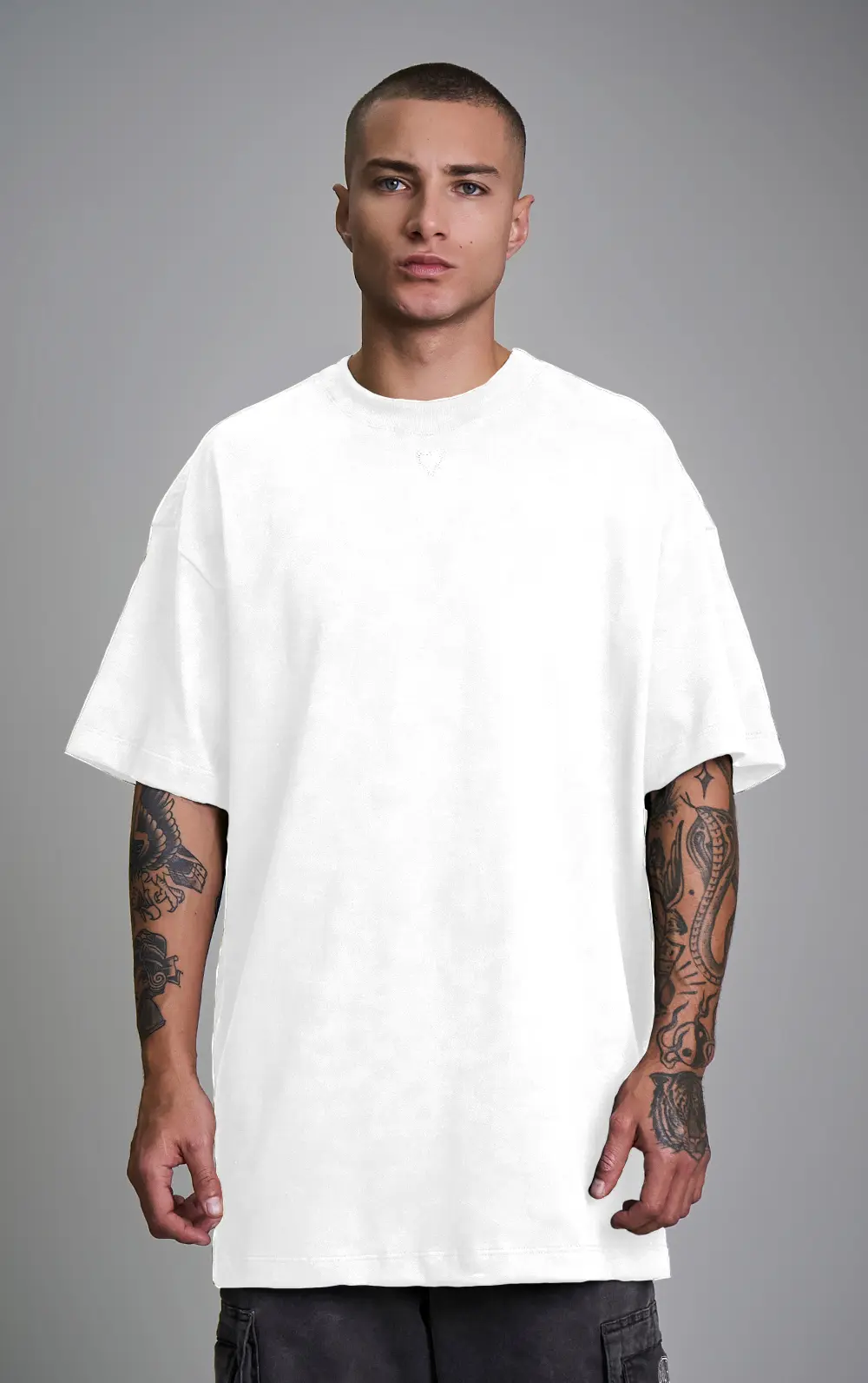 T-SHIRT CAVALERA OVERSIZED ÁGUIA BORDADA