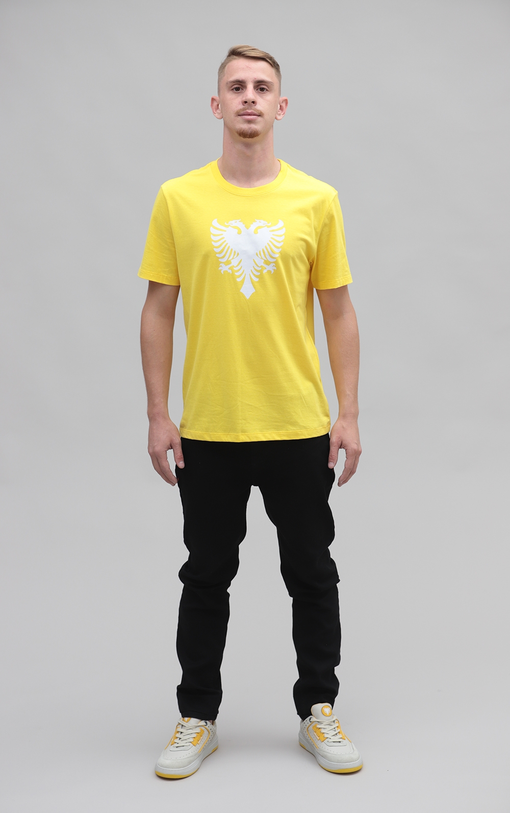 Camiseta Cavalera Águia Branco Amarelo Masculina Original